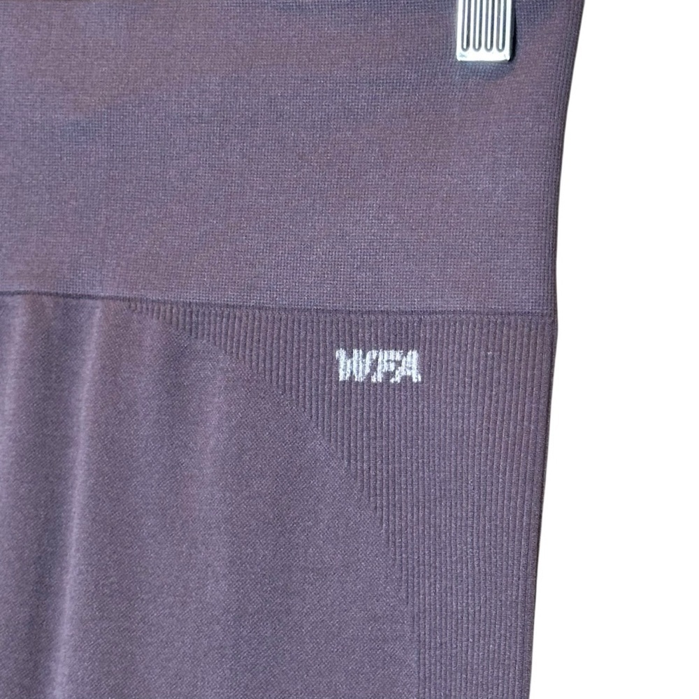 White Fox Active High Waist Seamless Plum Leggings Women’s Small 25” Inseam - Picture 2 of 8